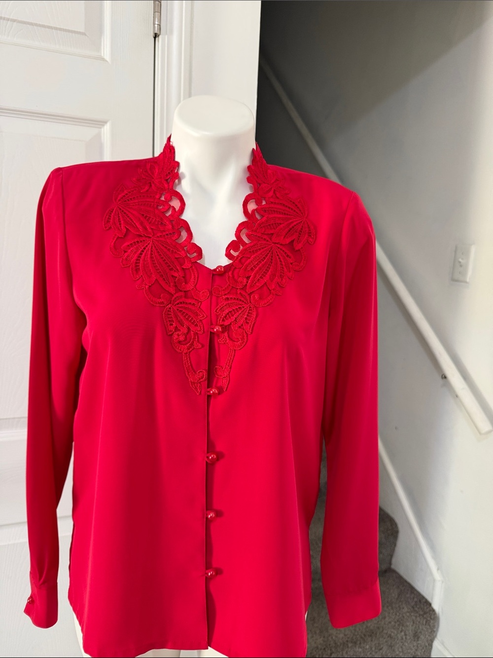 Liz Baker Red Vintage Long-Sleeve Blouse with Lace Trim Size 8P